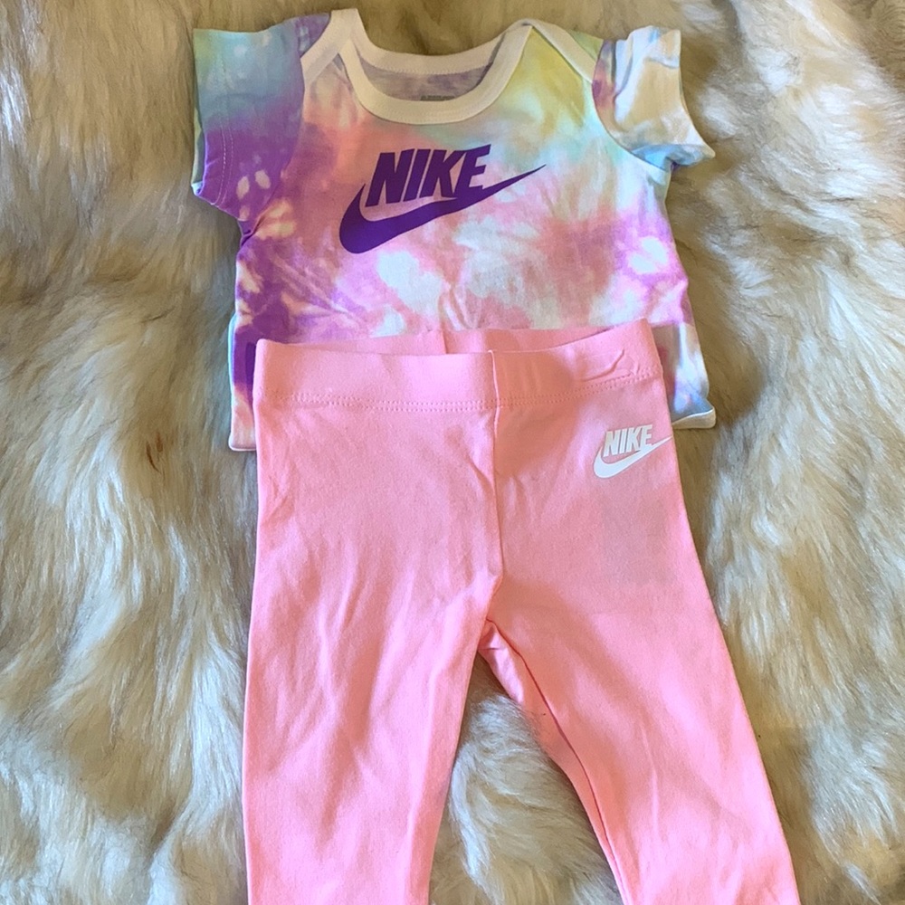 Nike sets - Picture 3 of 4